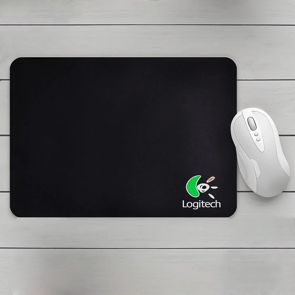 ماوس باد لوجيتك قماش كلاسيكي - أسود (Logitech Classic Fabric Mouse Pad - Black)